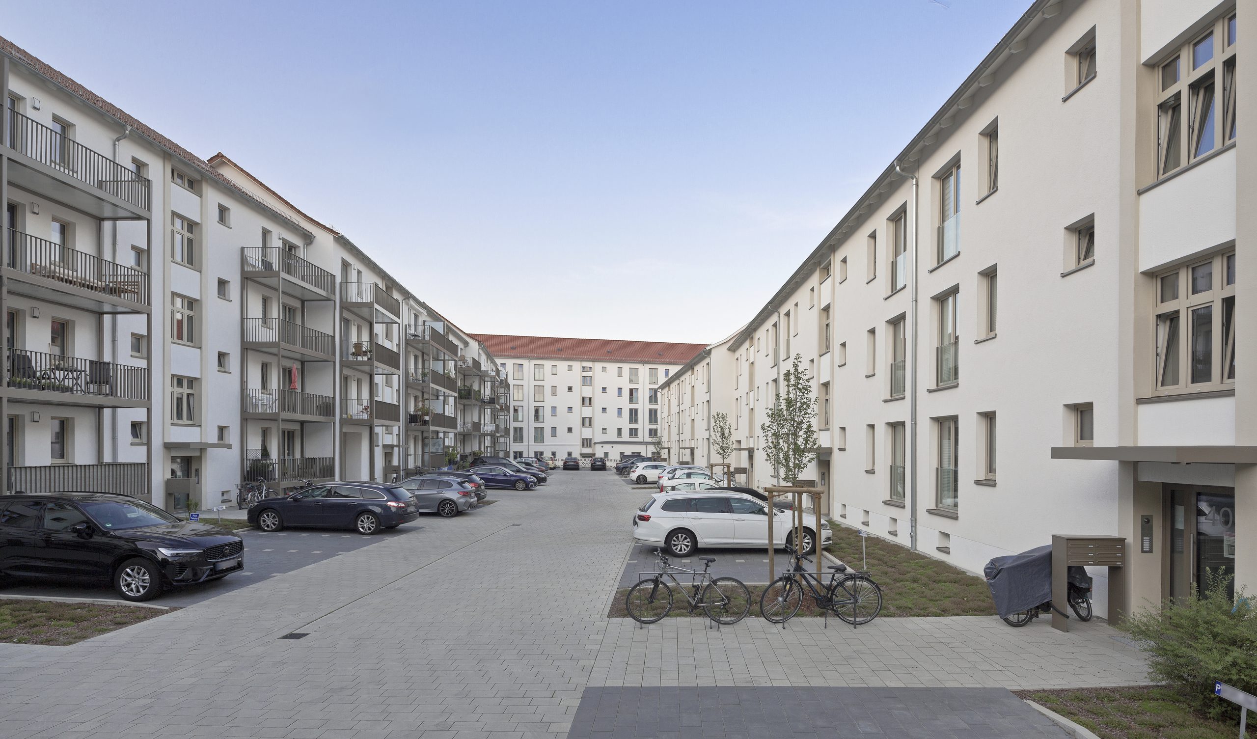 Platter Architekten BDA Haus Form Architektur Braunschweig Quartier Umbau Renovierung Balkone Gestaltung Design Bauherr Modernisierung Objektüberwachung Hohe Tor Innenhof Sanierung