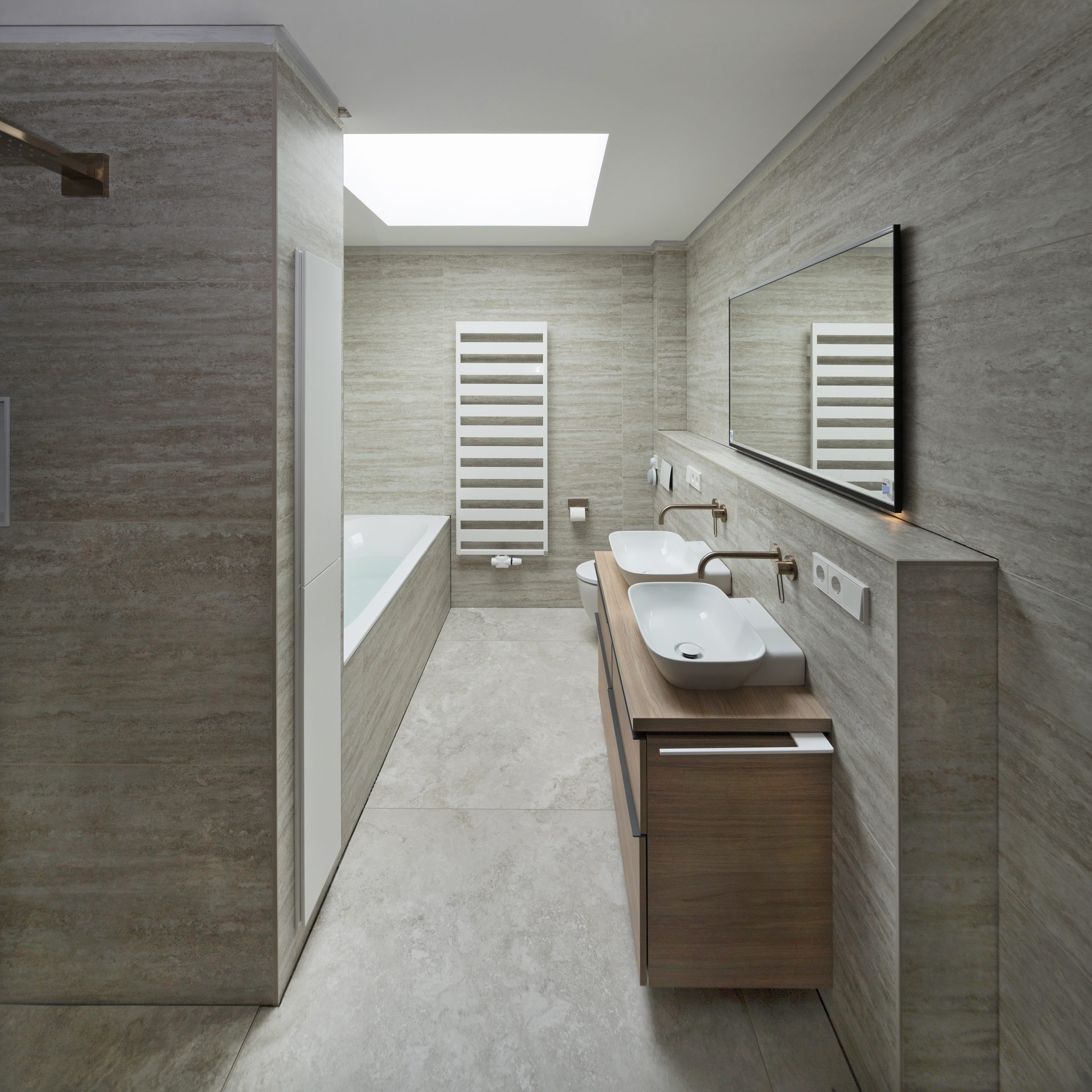 Schmied Bungalow, Kanzlerfeld Braunschweig, Umbau, Sanierung, Modern, Badezimmer, Travertinen Fliesen